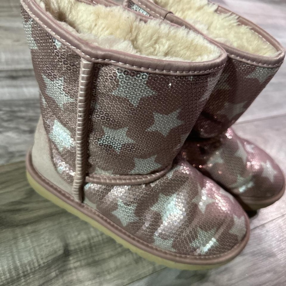 Gently Loved Girls Pink Sequins Ugg Boots Size 3
